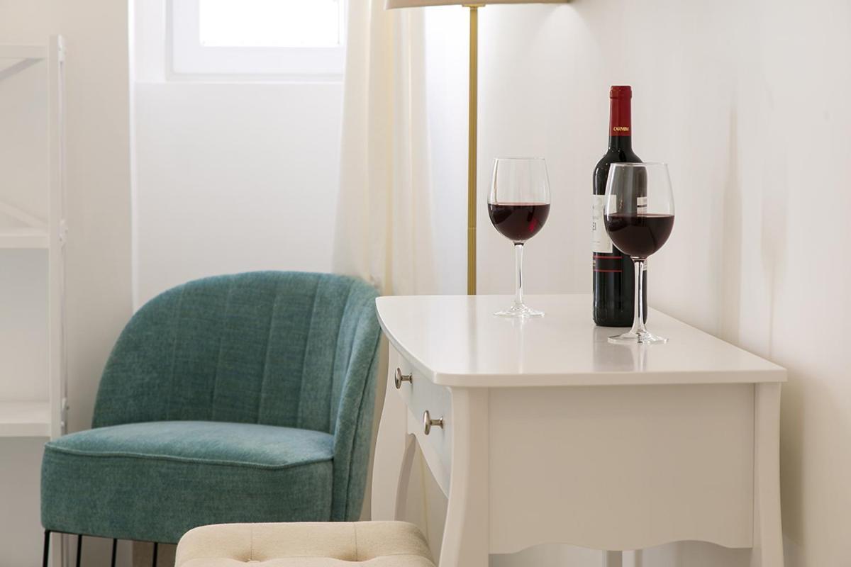 Suites Amalia Guesthouse Near Rossio Square 리스본 외부 사진