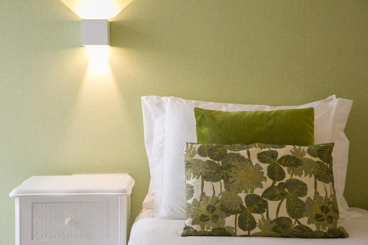Suites Amalia Guesthouse Near Rossio Square 리스본 외부 사진