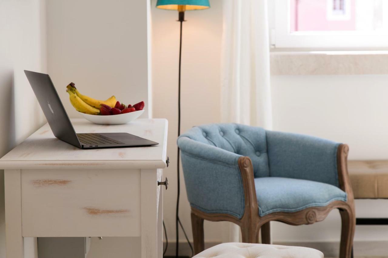 Suites Amalia Guesthouse Near Rossio Square 리스본 외부 사진